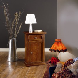 La puerta del gabinete TELEPHONE ENTRATINA ART WOOD POOR con vestíbulo NUEZ