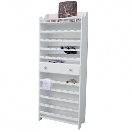 Botellas de vino en madera blanca