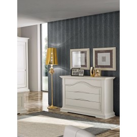 Comò a 4 cassetti di cui il primo a scatto