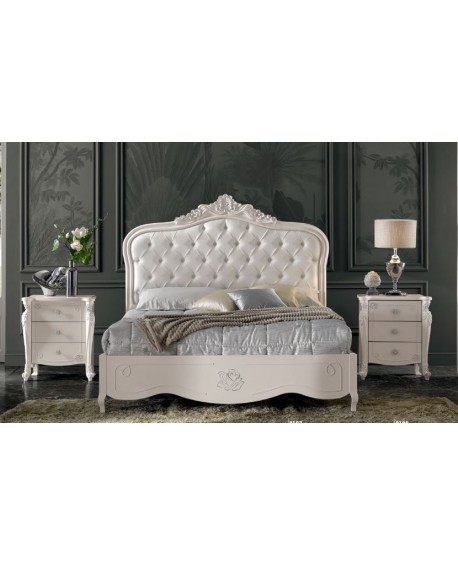 LETTO IN LEGNO MASSELLO E 2 COMODINI