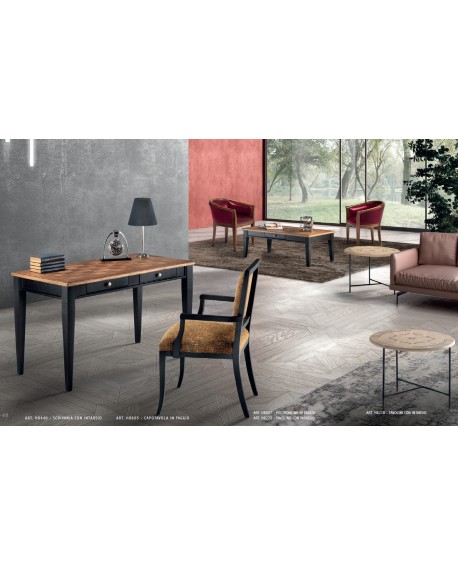 Scrittoio intarsiato con 2 cassetti L.130 P.70 H.76,5