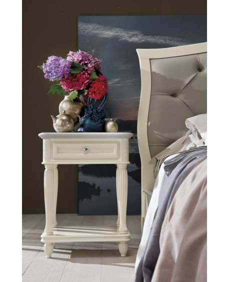 cassettiera in legno massello