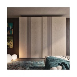 Armadio ante legno frassino con inserti massello